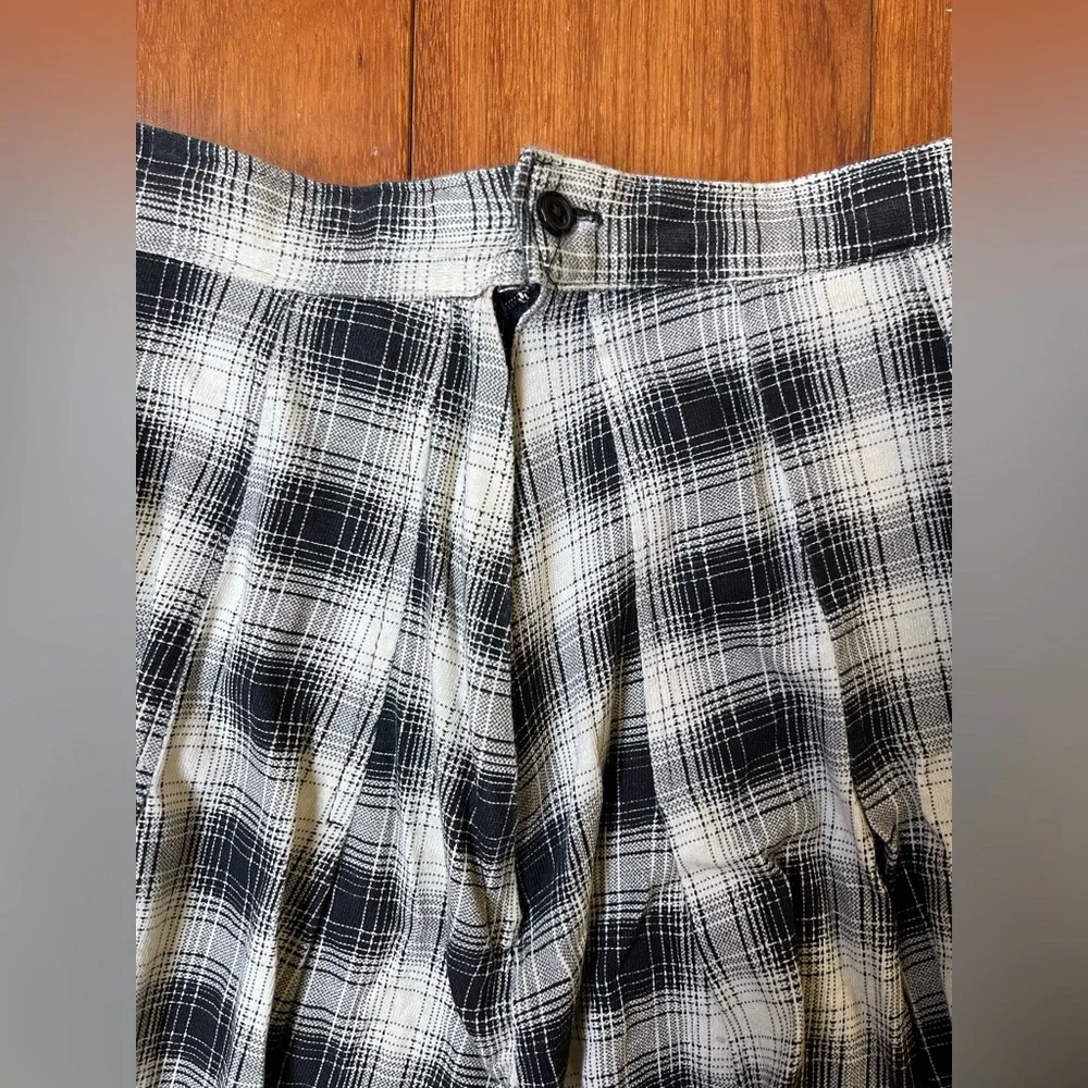 vintage pleated mini skirt - Picture 9 of 9